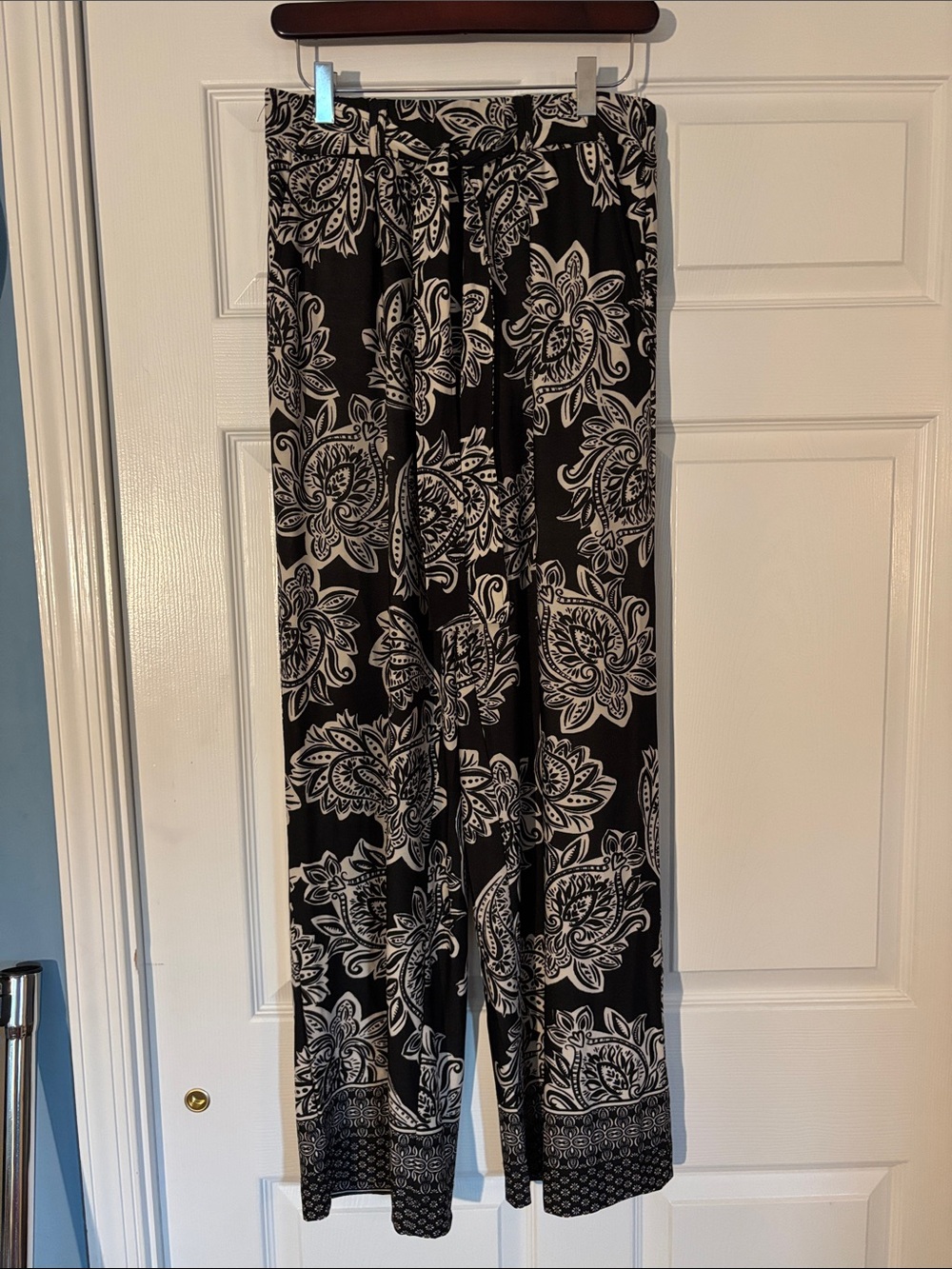 JohnPaulRichard Black and White Floral Wide-Leg Pants